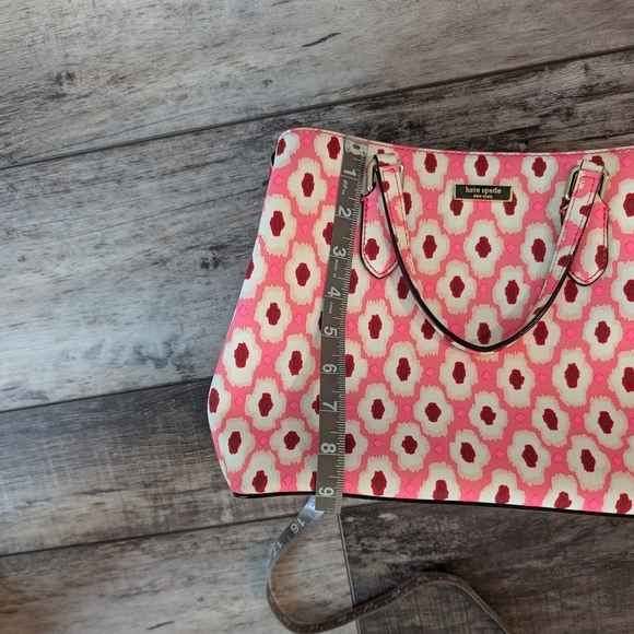 Kate Spade Pink and White Purse - Picture 10 of 15